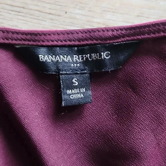 Lot of 4 Banana Republic Tops - Picture 9 of 12